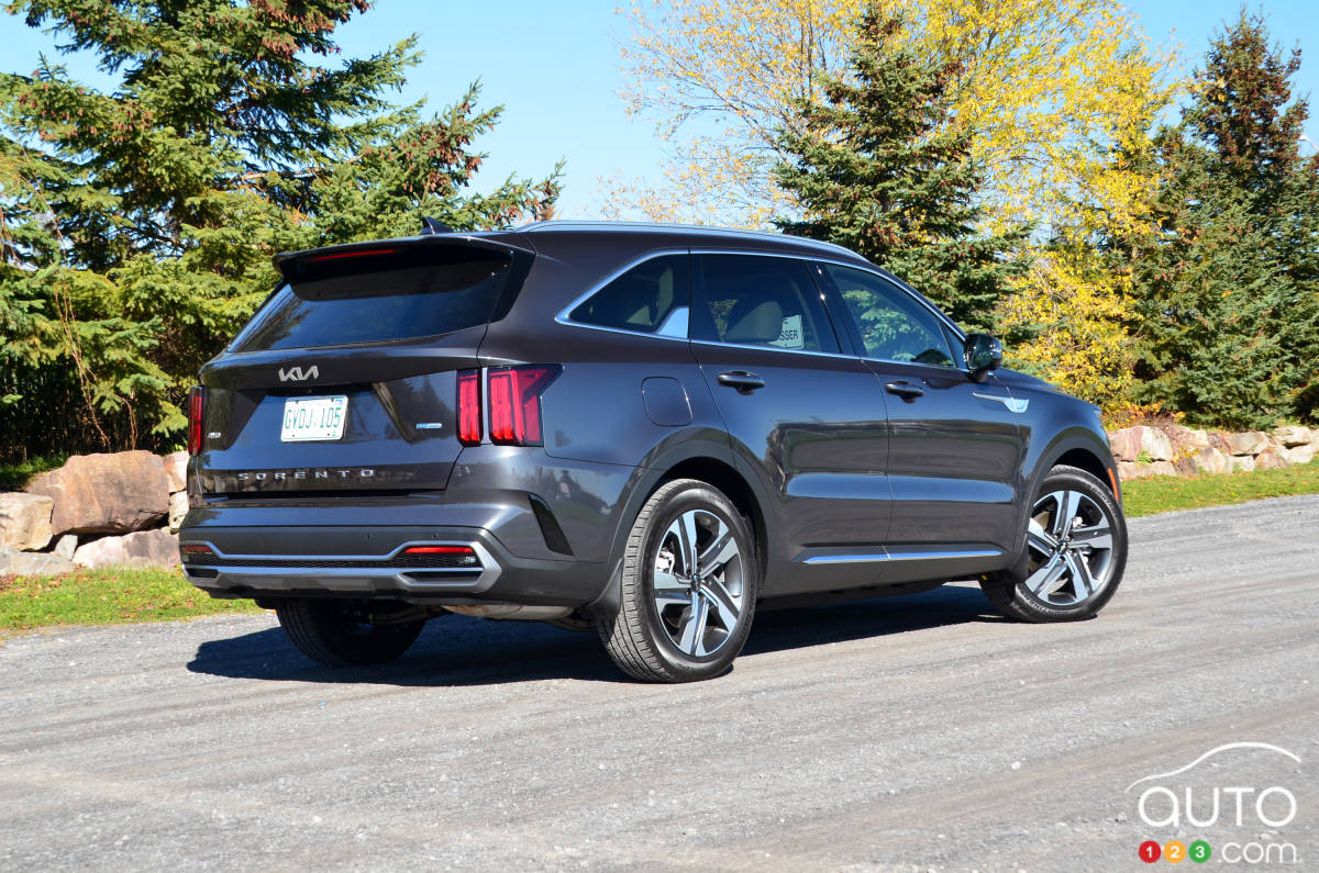 Kia Sorento PHEV 2022, trois quarts arrière